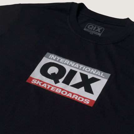 CAMISETA QIX INTERNATIONAL SKATEBOARDS SQUARE PRETA