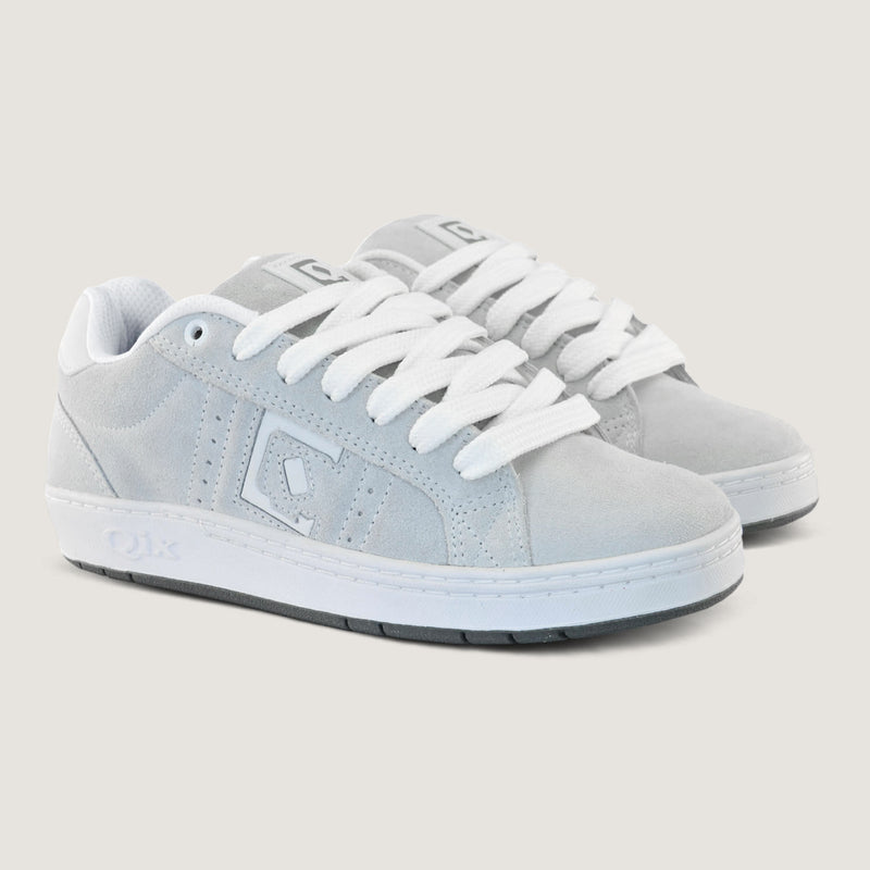 Tênis Qix Skate Combat Suede Cinza e Branco Natural
