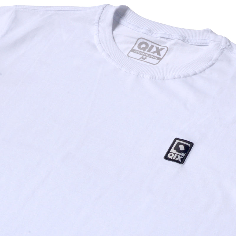 CAMISETA QIX SIMPLE LOGO BRANCA