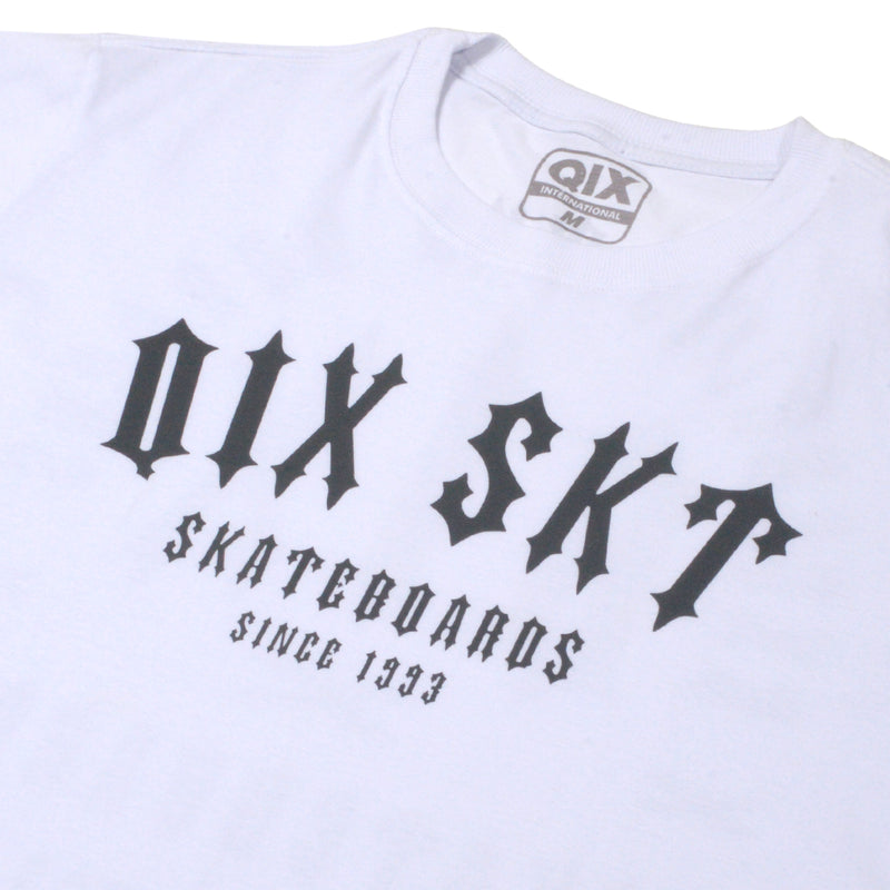 CAMISETA QIX SKATE BOARDS SINCE 1993 BRANCA